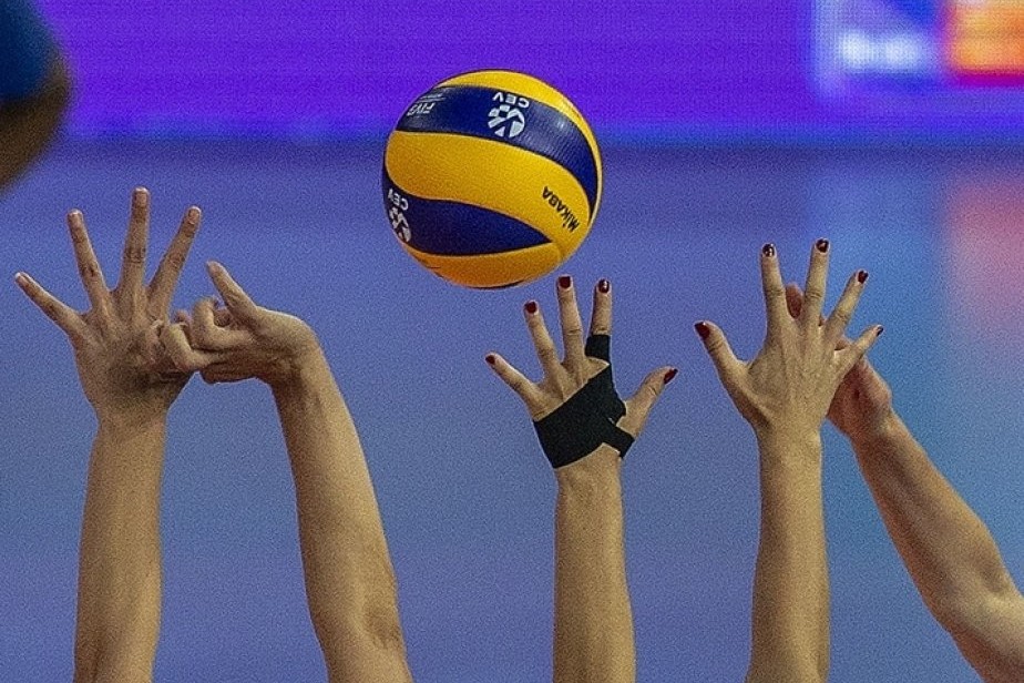 Azerbaijani women's national volleyball team to compete at CEV EuroVolley finals