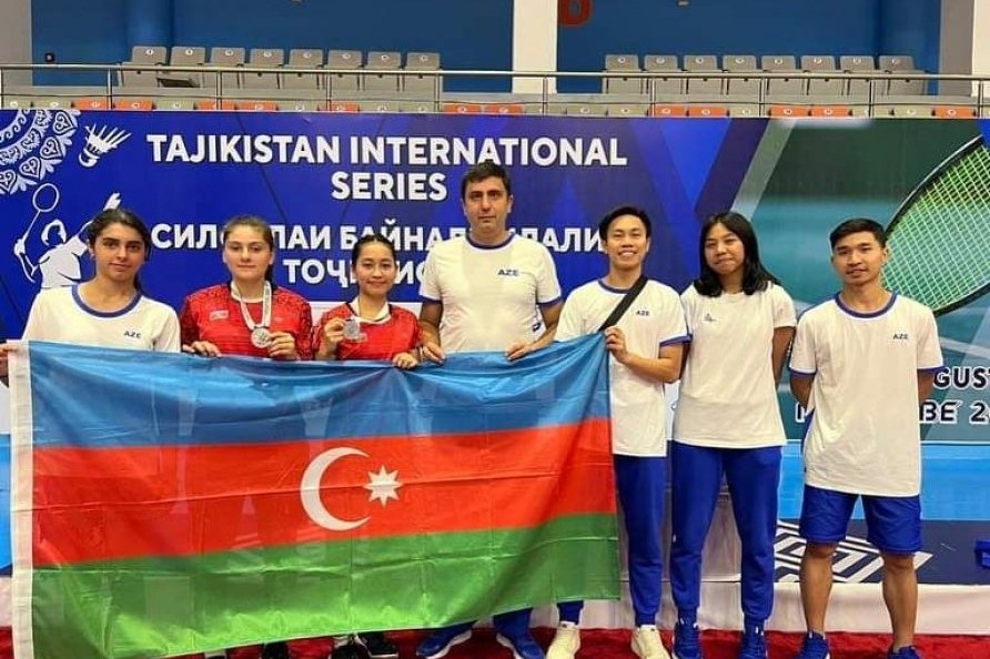 Azerbaijani badminton players bring home three medals from Tajikistan