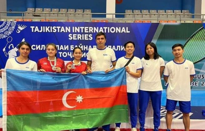Azerbaijani badminton players bring home three medals from Tajikistan