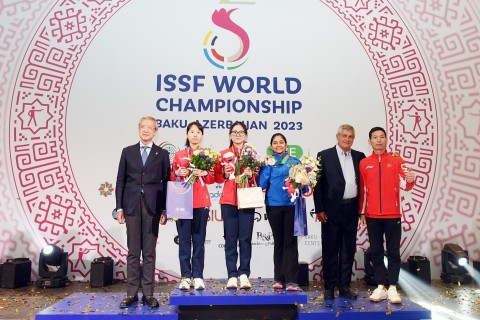 Dünya çempionatı: pnevmatik tüfəngdən atəş üzrə yarışda Çin idmançıları fərqləniblər - FOTO