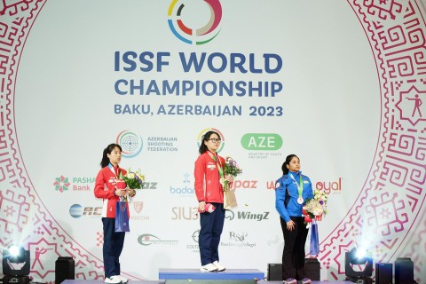 Dünya çempionatı: pnevmatik tüfəngdən atəş üzrə yarışda Çin idmançıları fərqləniblər - FOTO