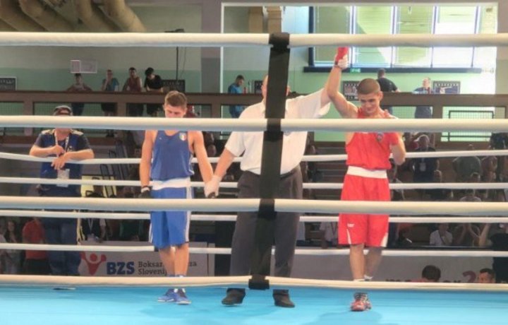 Avropa birinciliyi: Azərbaycanın iki boksçusu minimum bürünc medalı təmin edib