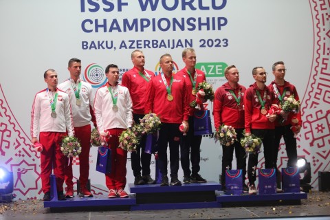 Dünya çempionatı: Ukraynadan olan atıcı qızıl medal qazanıb - FOTO