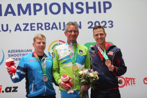 Dünya çempionatı: Ukraynadan olan atıcı qızıl medal qazanıb - FOTO
