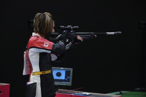 Dünya çempionatı: Ukraynadan olan atıcı qızıl medal qazanıb - FOTO