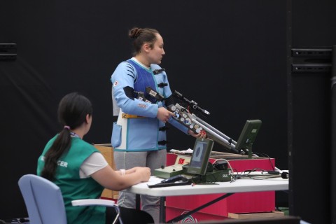 Dünya çempionatı: Ukraynadan olan atıcı qızıl medal qazanıb - FOTO
