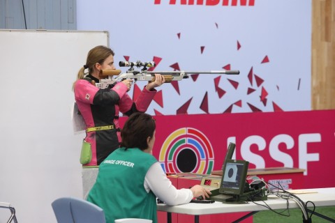 Dünya çempionatı: Ukraynadan olan atıcı qızıl medal qazanıb - FOTO