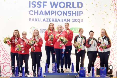 Dünya çempionatı: kişilər və qadınlar arasında növbəti mükafatçılar müəyyənləşib - FOTO