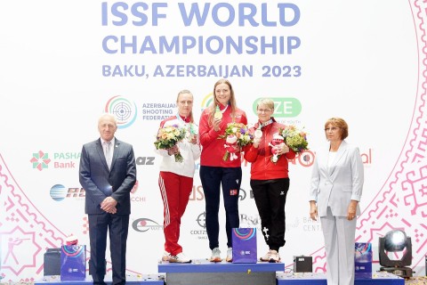 Dünya çempionatı: kişilər və qadınlar arasında növbəti mükafatçılar müəyyənləşib - FOTO