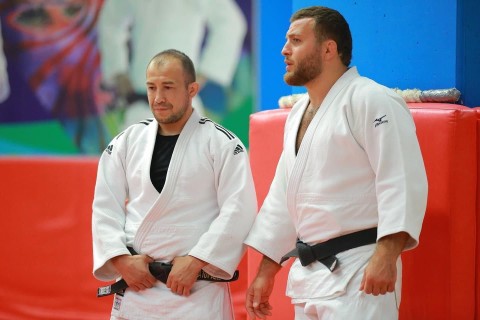 Узбекские дзюдоисты потренировались в Баку - ФОТО