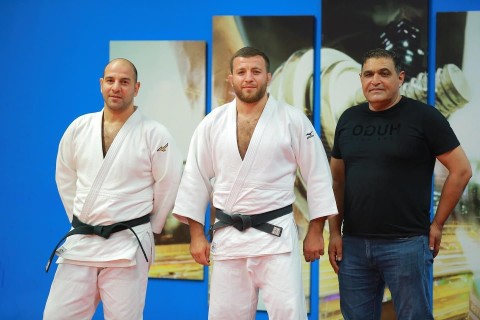 Узбекские дзюдоисты потренировались в Баку - ФОТО