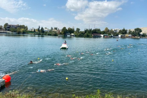 Photos from the open water swimming competition “Let’s cross the Kura”