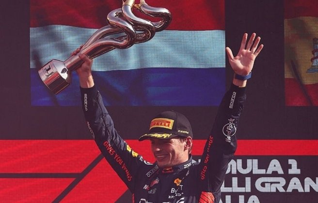 Max Verstappen wins 10 races in a row, breaks F1 record