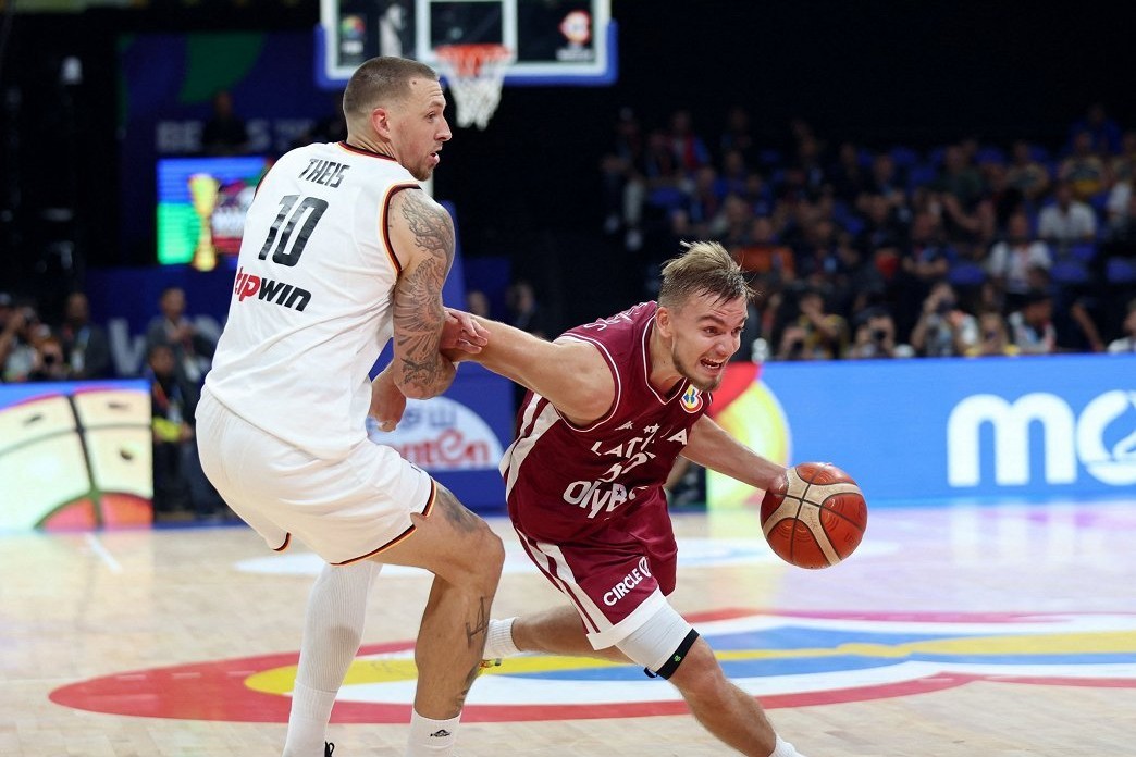 DÇ: Almaniya və Kanada qələbə qazandı