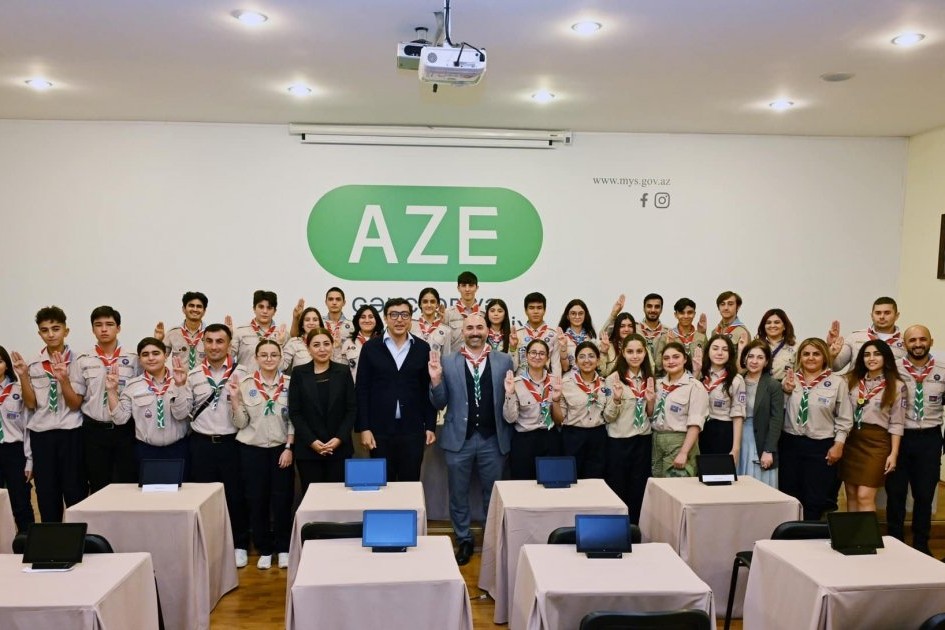Farid Gayibov met with young people who participated in international events - PHOTO