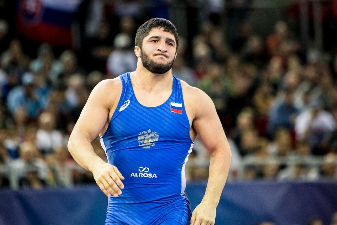 Rusiyalı Olimpiya çempionları Sadulayev və Sidakov dünya çempionatında