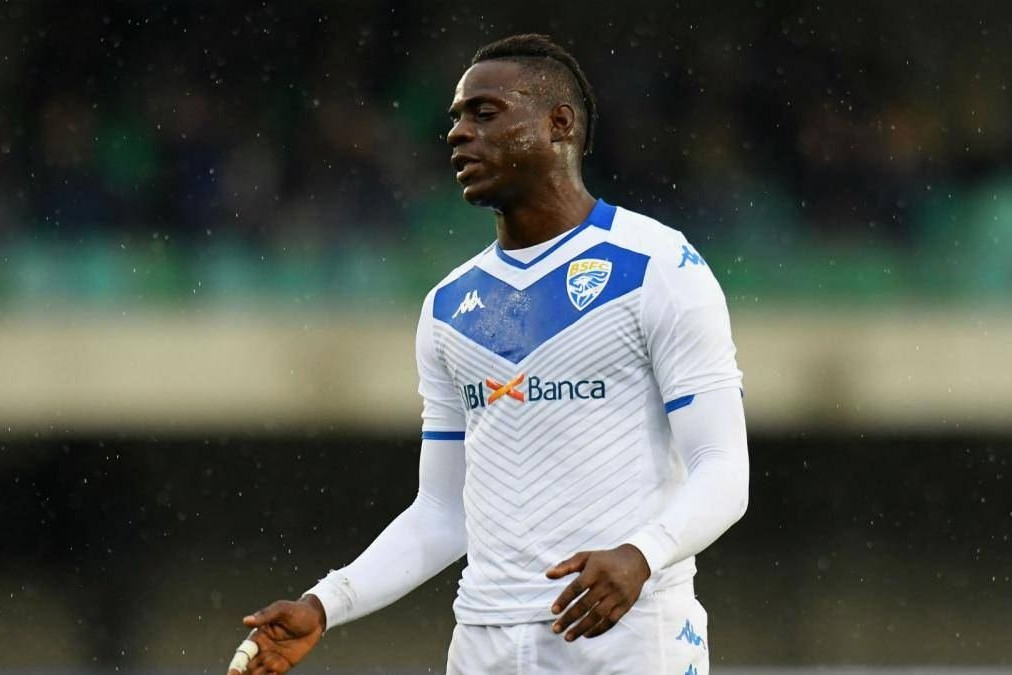 Məşhur futbol ulduzu Şahruddinin komanda yoldaşı oldu - FOTO