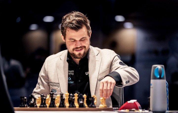 Карлсен одолел Накамуру и стал чемпионом мира по скоростным шахматам