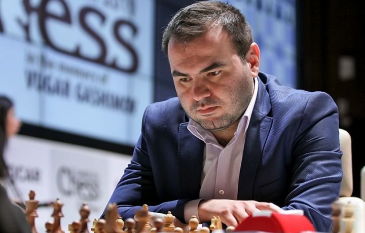 Мамедъяров одержал две победы на старте турнира в Амстердаме