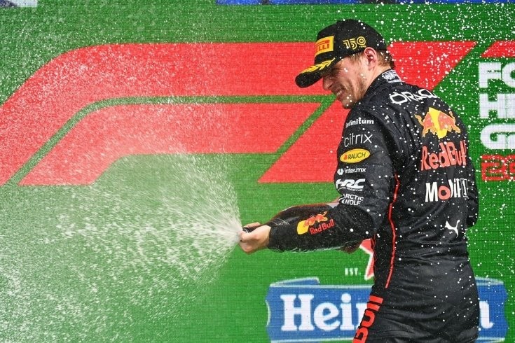 Ферстаппен выиграл Гран-при Японии