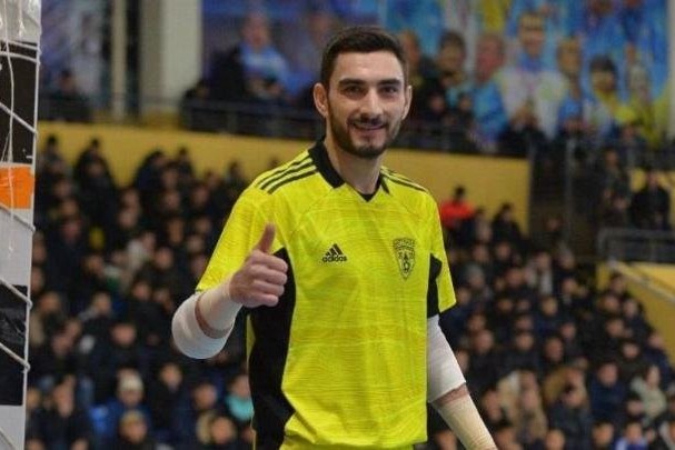 Rövşən Hüseyinli: “Azərbaycan çempionatında da rəqabət artsa, karyeramı vətəndə davam etdirərəm” - MÜSAHİBƏ