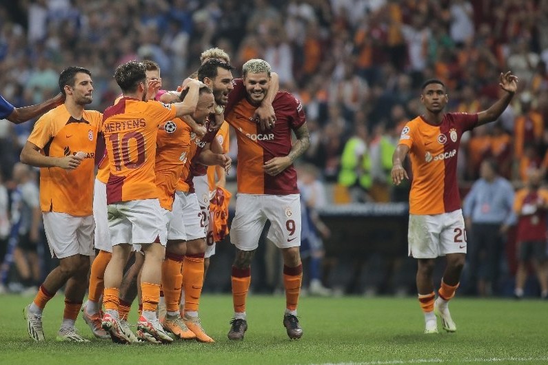“Qalatasaray”dan dalbadal 5-ci qələbə - VİDEO