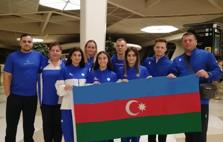 Гимнасты отправились на лицензионный чемпионат мира