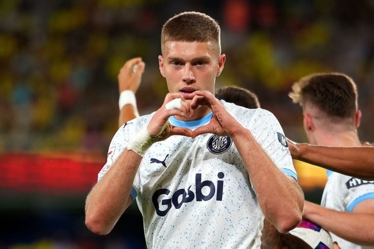 "Жирона" впервые в истории возглавила таблицу Ла Лиги, обойдя "Барселону" и "Реал" Мадрид - ВИДЕО