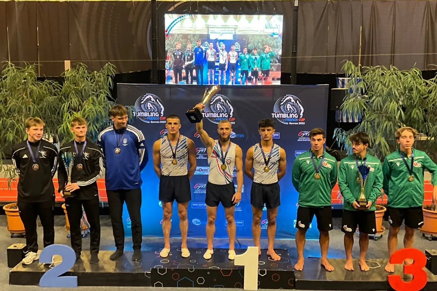 Сборная Азербайджана завоевала 2 золотые и 1 серебряную медали на "Tumbling French Cup"