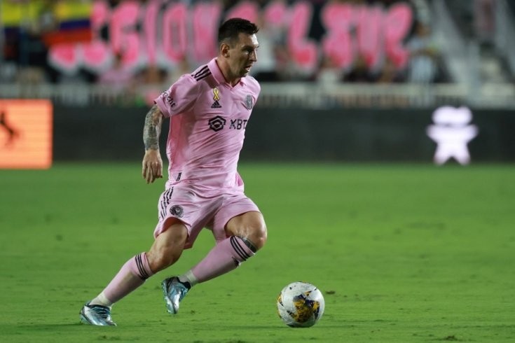 "Странно, что я должен объяснять болельщикам соперника, почему Месси отсутствует"