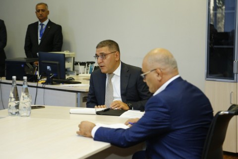 Kamran Nəbizadə ağırlıqqaldırma ictimaiyyətinin nümayəndələri ilə görüşüb