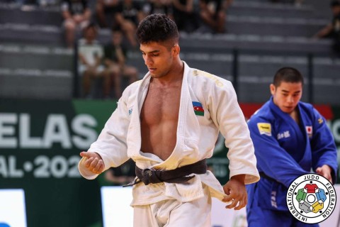 Серебряная схватка Талыбова на молодежном ЧМ - ФОТО