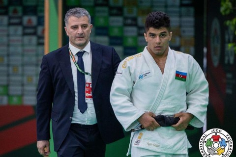 Серебряная схватка Талыбова на молодежном ЧМ - ФОТО