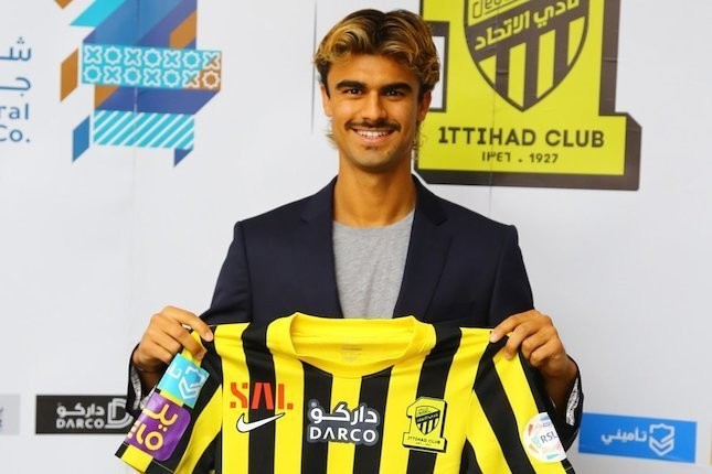 Jota “Tottenhem”in maraq dairəsində