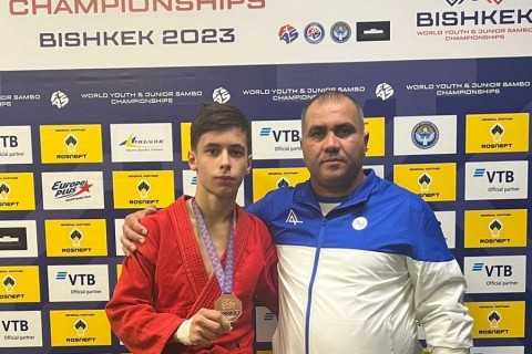 Azerbaijani sambo players return got 5 medals in the World Championship - PHOTO