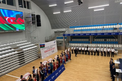 Yeniyetmələr boksçular arasında Bakı birinciliyi start götürüb - FOTO
