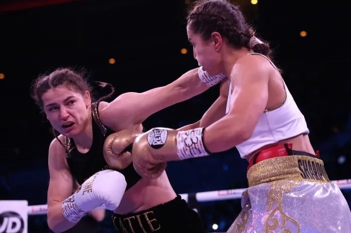 Женщины потребовали разрешить им 12-раундовые боксёрские поединки