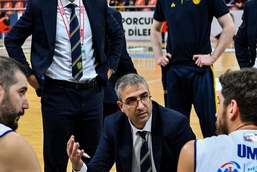 The head coach of the debutante: "Our goal is to win both the cup and the league"