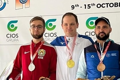 Ruslan Lunyov  Zaqrebdə bürünc qazanıb