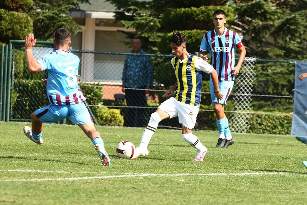 “Real” 16 yaşlı türklə maraqlanır