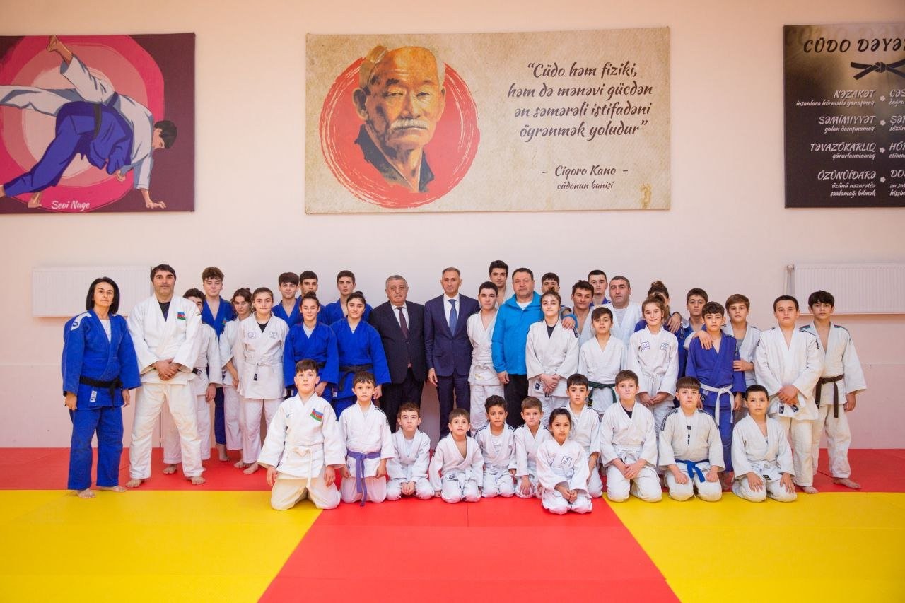 Rəşad Nəbiyev Zaqatalada yeni təmir edilmiş cüdo zalına baxış keçirib - FOTO