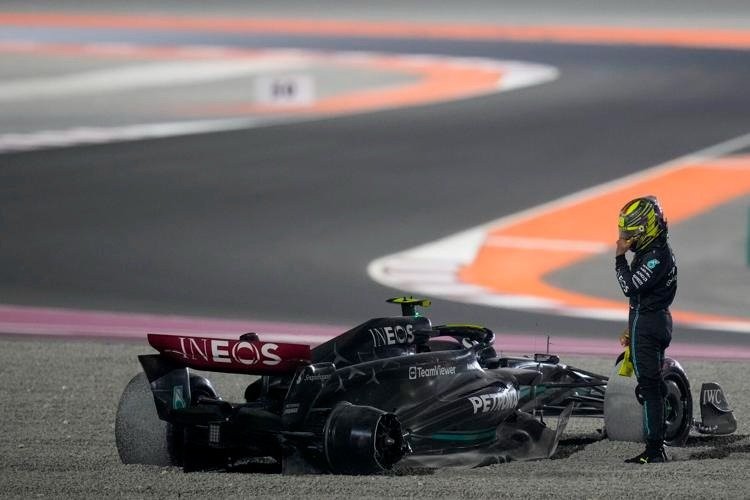 Luis Hemiltondan FIA-nın cəriməni 1 milyona qaldırmasına münasibət