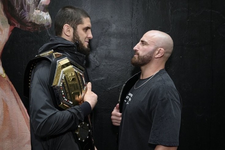 UFC 294: расписание боёв и кард участников, когда начало