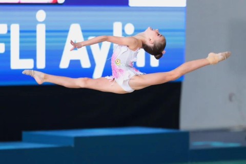 В Губе наградили призеров второго дня первенства страны по художественной гимнастике - ФОТО