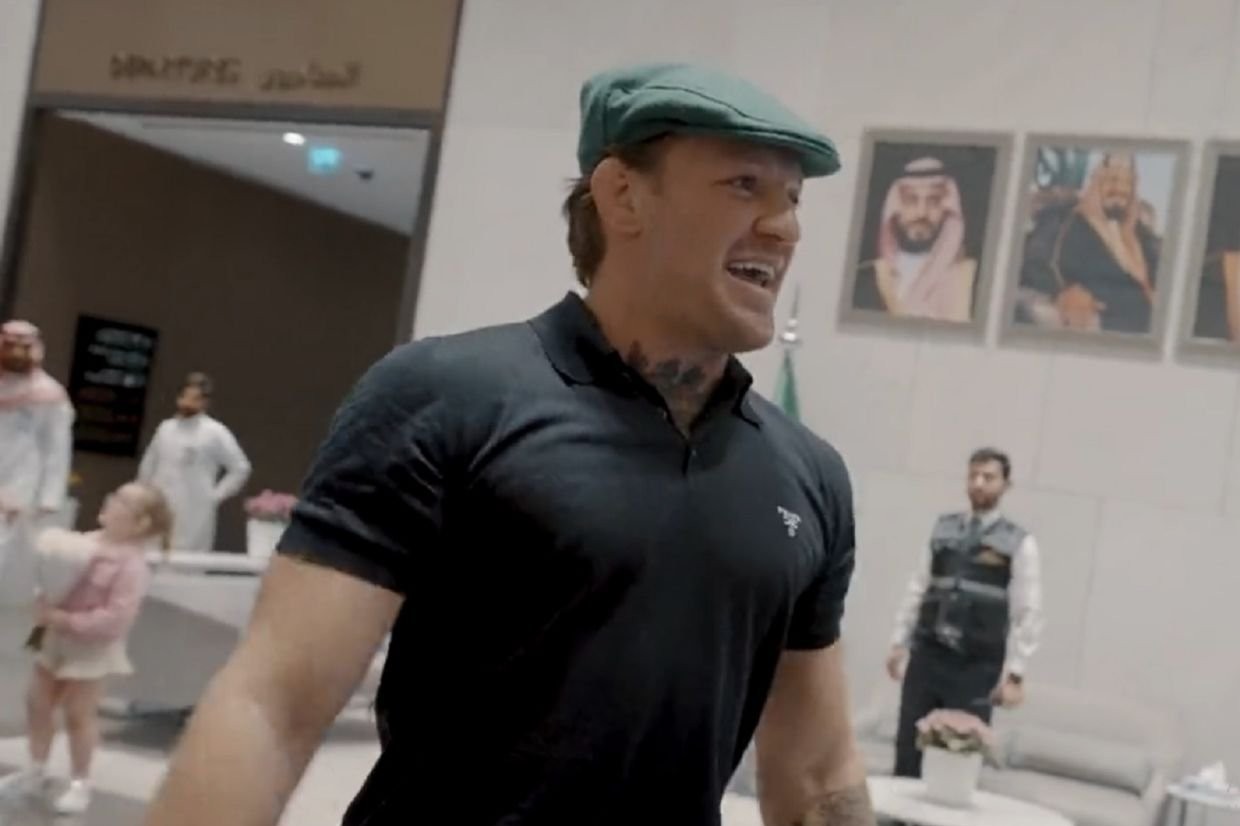 Макгрегор прилетел в Эр-Рияд на бой Фьюри - Нганну