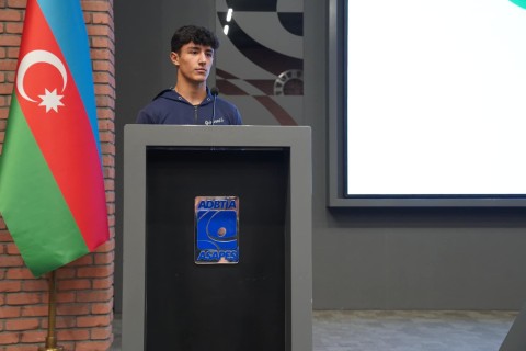 Fərid Qayıbov ötən ay ölkəmizi uğurla təmsil etmiş Azərbaycan idmançıları və onların məşqçiləri ilə görüşüb - FOTO