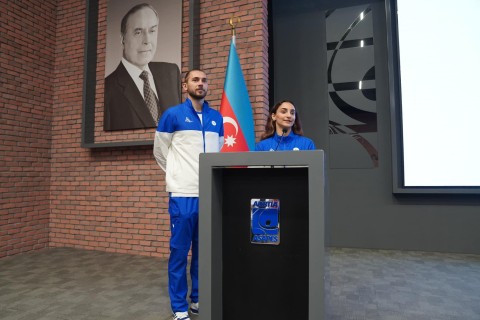 Fərid Qayıbov ötən ay ölkəmizi uğurla təmsil etmiş Azərbaycan idmançıları və onların məşqçiləri ilə görüşüb - FOTO