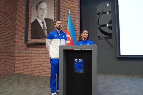 Фарид Гаибов встретился с азербайджанскими спортсменами, успешно представлявшими нашу страну в прошлом месяце, и их тренерами - ФОТО