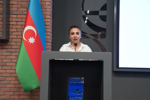 Fərid Qayıbov ötən ay ölkəmizi uğurla təmsil etmiş Azərbaycan idmançıları və onların məşqçiləri ilə görüşüb - FOTO