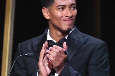 Lionel Messı wins record-extending eighth Ballon d’Or - PHOTO